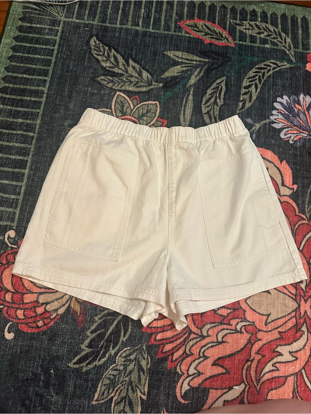 3/$25 🌅 O’Neill Sonnet Cream Pull On Shorts NWT Size L